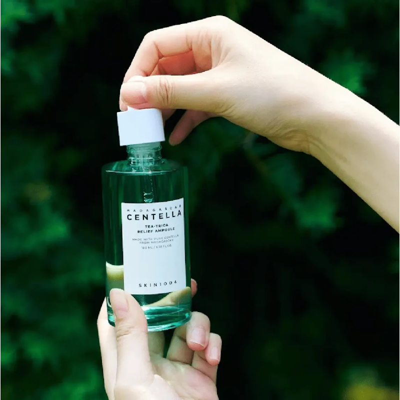 Заспокійлива сироватка для проблемної шкіри Skin1004 Madagascar Centella Tea-Trica Relief Ampoule 100 мл